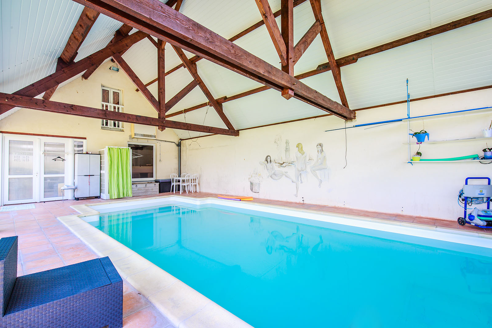 Intérieur piscine couverte Mesquer